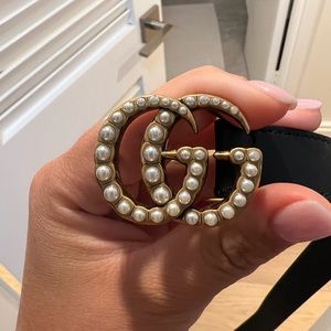 Gucci leather belt with pearl double G buckle
